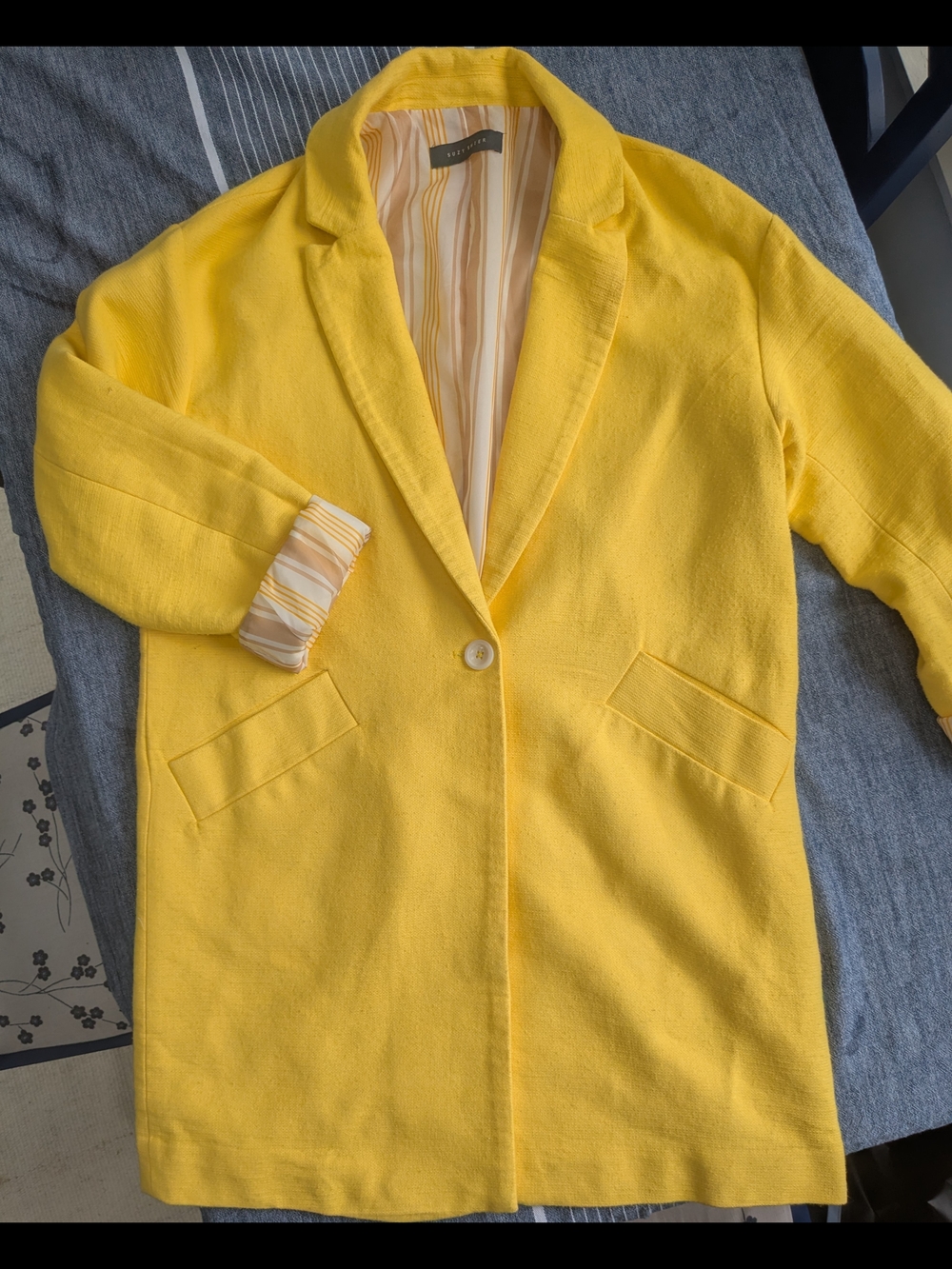 Suzy Shier Bright Yellow Single-Button Blazer Coat